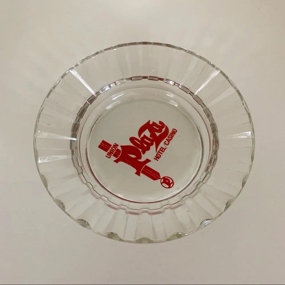 Vintage 80’s  plaza hotel ash tray